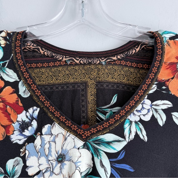 Johnny Was Golden Spring Floral Print Long Sleeve V-Neck Tee Top – Size S - Picture 12 of 15